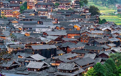 湖北6种常见的外墙仿石漆施工工艺！